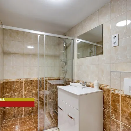 Little Americas Main Street Apartment Budapest