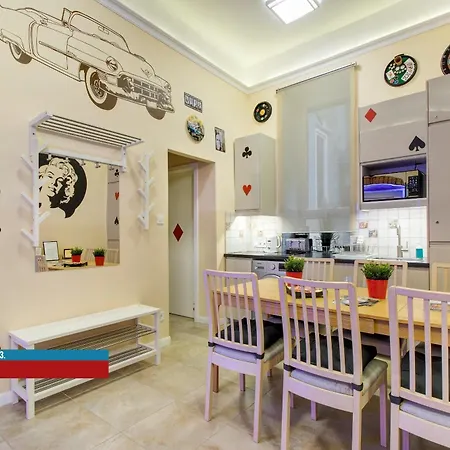 Apartment Little Americas Main Street Budapest